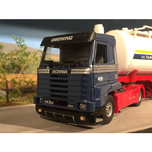 Tekno Tekno Scania 143M streamliner met bulktankoplegger Greiwing