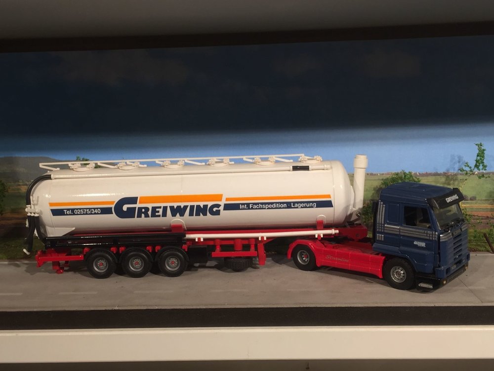 Tekno Tekno Scania 143M streamliner with bulk tanker Greiwing