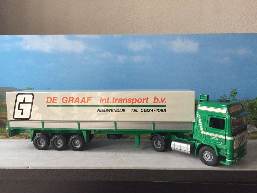 Tekno Tekno Volvo F10 with curtain side trailer de Graaf