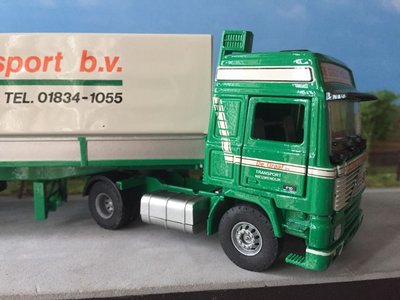 Tekno Tekno Volvo F10 met huifoplegger de Graaf