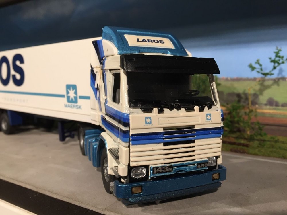 Tekno Tekno Scania 143M/ 450 with refrigerated trailer Laros