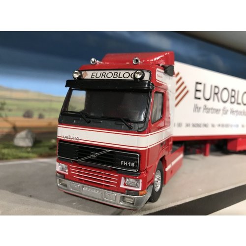 Tekno Tekno Volvo FH16 / 520 met gesloten oplegger Euroblock Tekno Tekno Volvo FH16 / 520 met gesloten oplegger Euroblock
