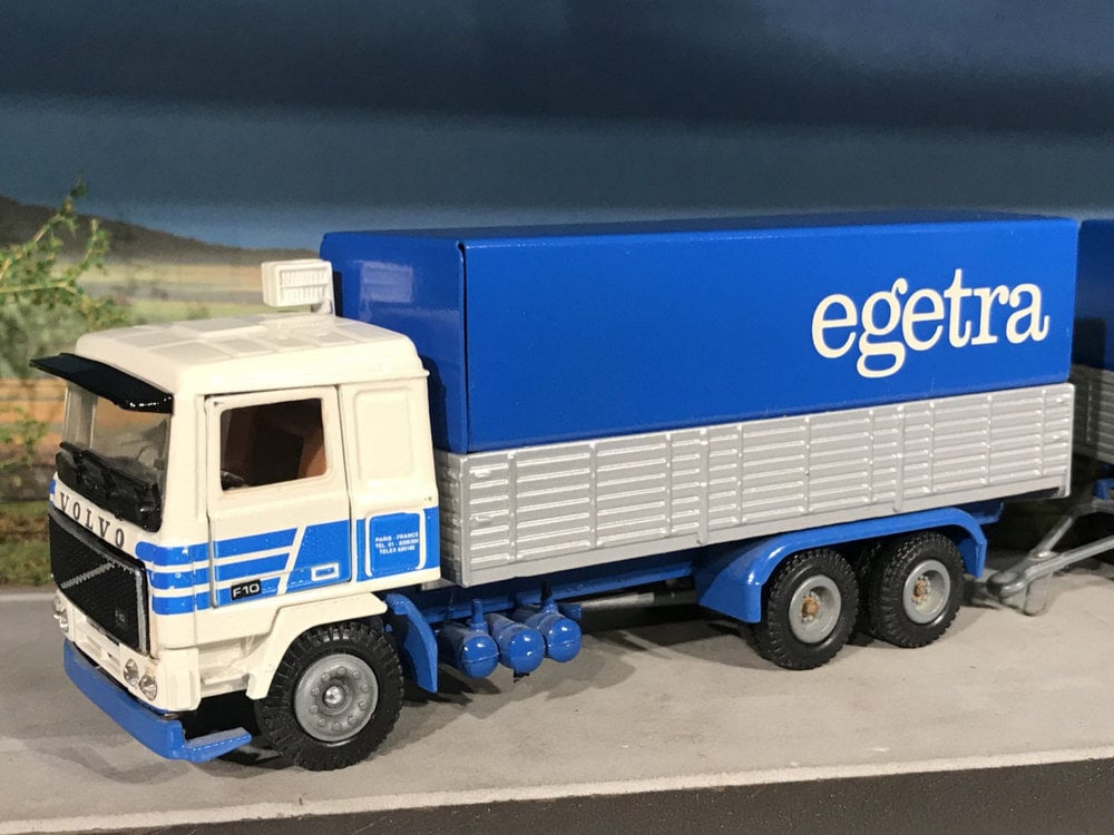 Tekno Tekno Volvo F10 box truck combi Egetra France