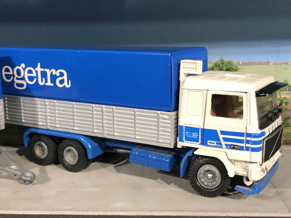 Tekno Tekno Volvo F10 bakwagen combi Egetra France