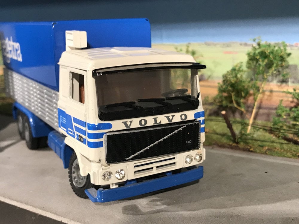 Tekno Tekno Volvo F10 bakwagen combi Egetra France