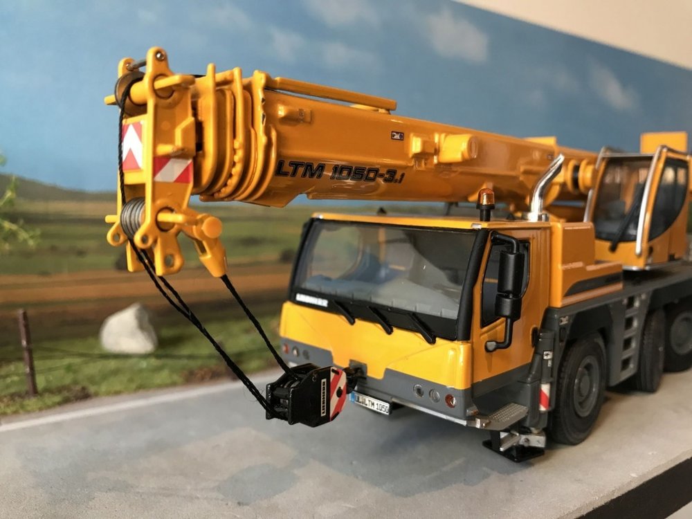 WSI WSI Liebherr LTM 1050-3.1 kraanwagen basis model