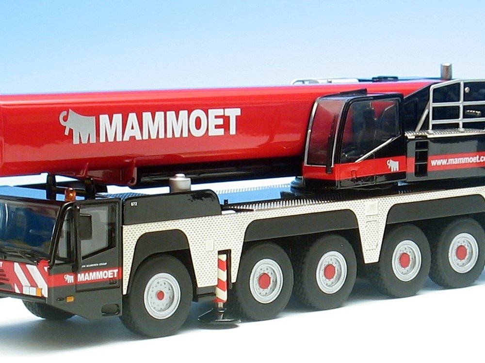 Mammoet store NZG Terex-Demag AC200-1 telescopic crane Mammoet