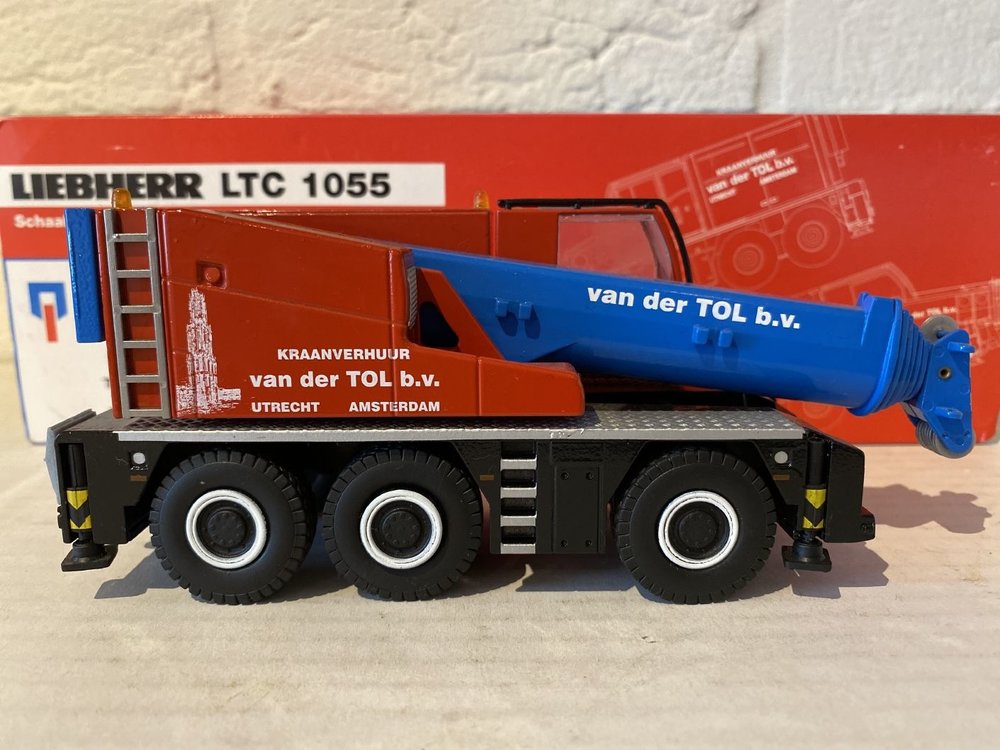 Conrad Modelle Conrad Liebherr LTC1055 mobil crane van der Tol