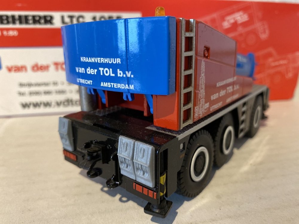 Conrad Modelle Conrad Liebherr LTC1055 mobil crane van der Tol