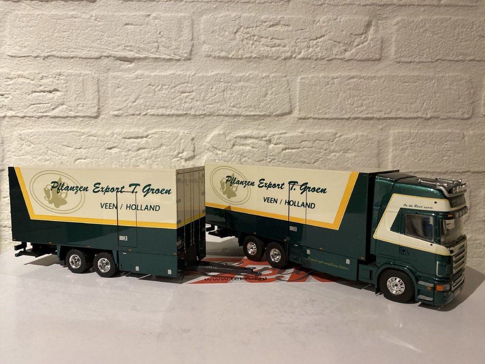 Tekno Tekno R580 Topline box truck combi T. Groen