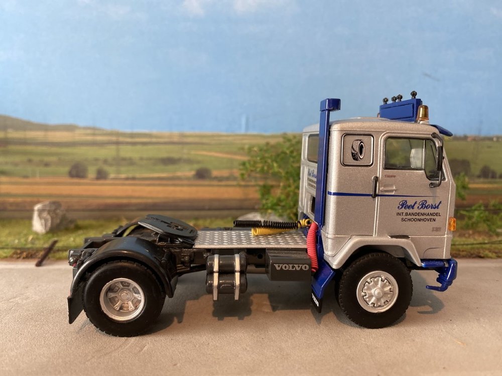 WSI WSI Volvo F88 4x2 Peet Borst