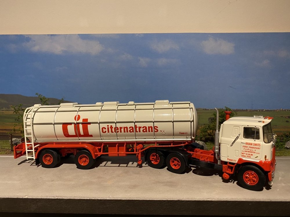 Tekno Tekno Mack F700 met 2-assige ATT tankoplegger Bram Smits