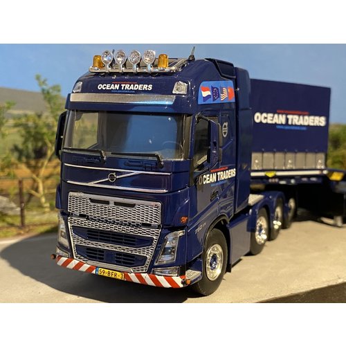 WSI WSI Volvo FH4 8x4 + lowloader + dolly Ocean Traders WSI WSI Volvo FH4 8x4 + lowloader + dolly Ocean Traders