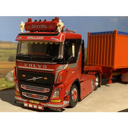 Tekno Tekno Volvo FH04 met open top 20ft. container Weeda "Miami Vice" Tekno Tekno Volvo FH04 met open top 20ft. container Weeda "Miami Vice"