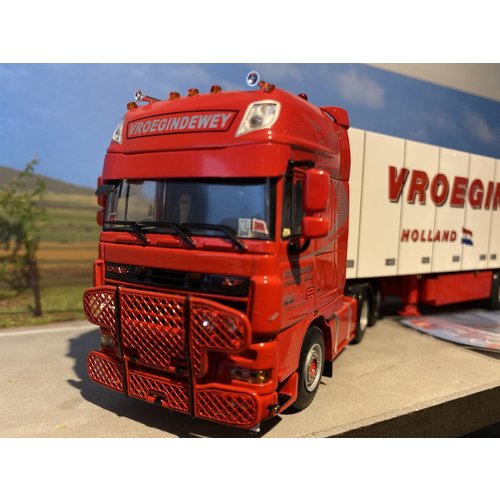 WSI WSI DAF 105XF SSC 6x2 met koeloplegger Vroegindewey WSI WSI DAF 105XF SSC 6x2 met koeloplegger Vroegindewey
