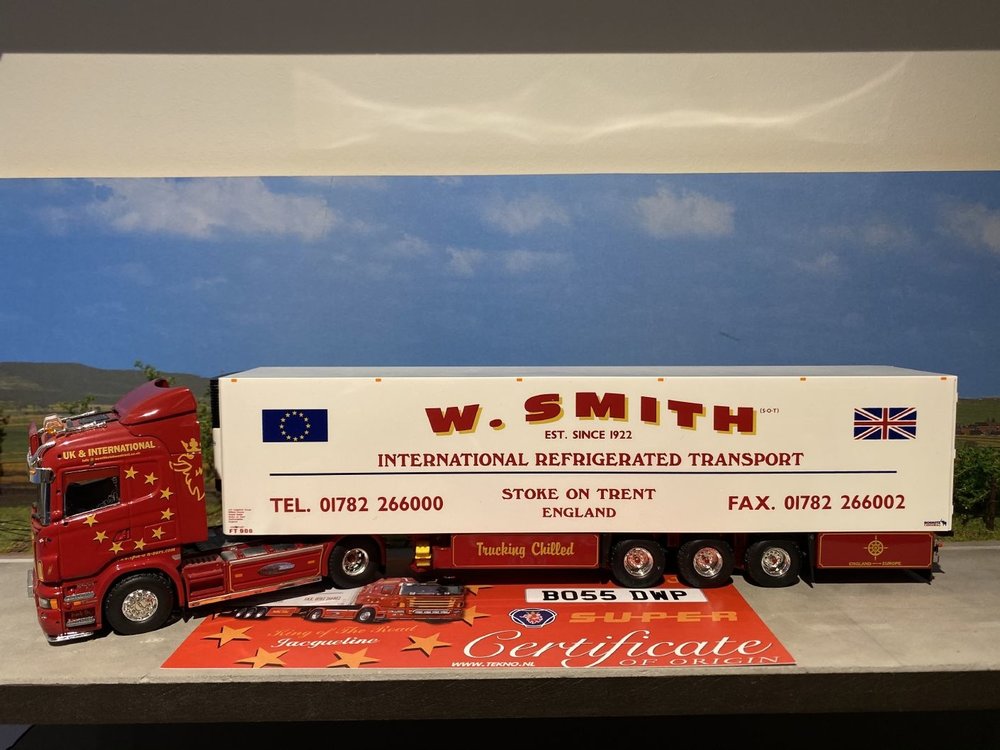 Tekno Tekno Scania R Highline with reefer trailer W. Smith