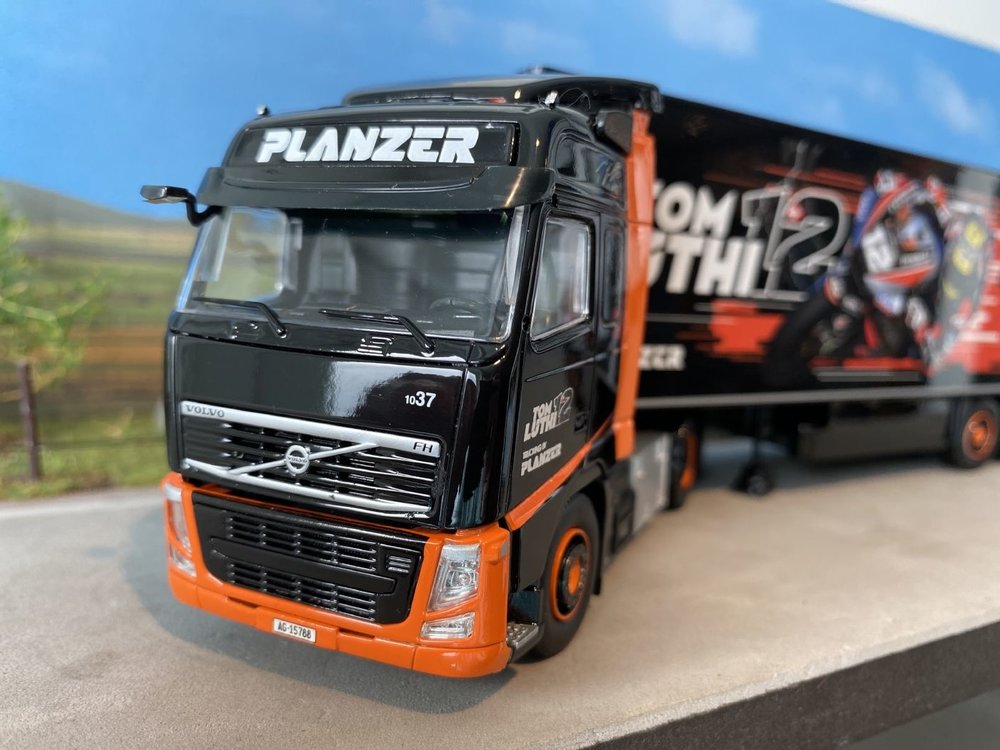 Tekno Tekno Volvo FH03 Globe trotter with 3-axle refrigerated trailer PLANZER "Tom Luthi"