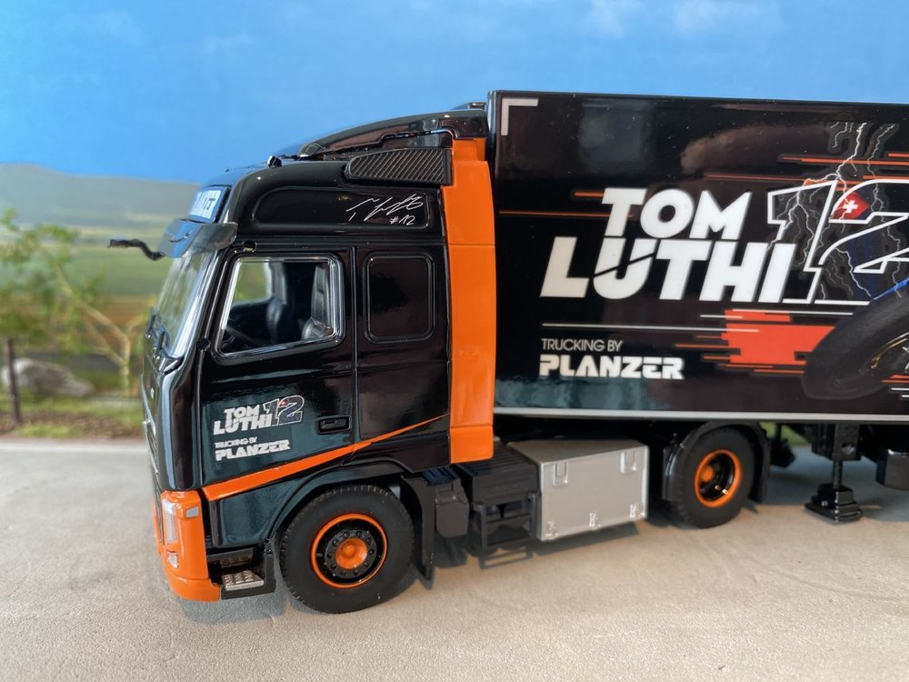 Tekno Tekno Volvo FH03 Globe trotter with 3-axle refrigerated trailer PLANZER "Tom Luthi"