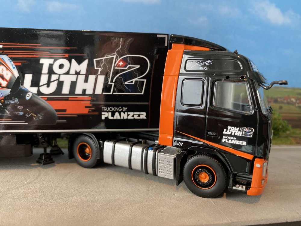 Tekno Tekno Volvo FH03 Globe trotter with 3-axle refrigerated trailer PLANZER "Tom Luthi"