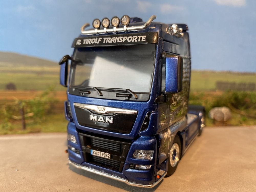 WSI WSI MAN TGX XXL 4x2 Tirolf Transport