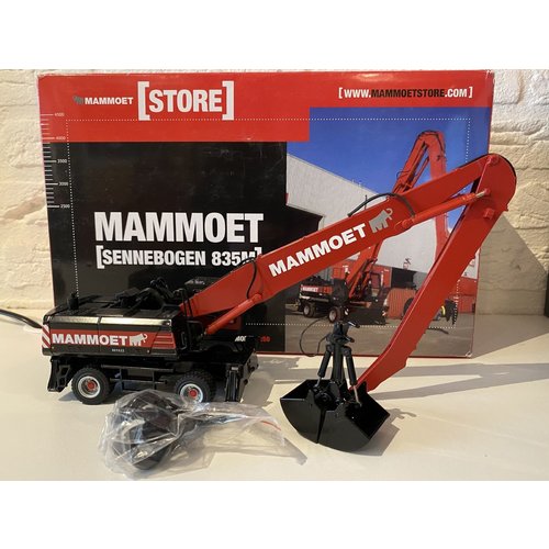 Mammoet store NZG Sennebogen 835M schrootkraan Mammoet Mammoet store NZG Sennebogen 835M schrootkraan Mammoet