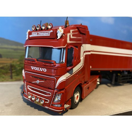 Tekno Tekno Volvo FH4 Globetrotter XL 4x2 met 3 assige Stas kipper Stam Tekno Tekno Volvo FH4 Globetrotter XL 4x2 met 3 assige Stas kipper Stam
