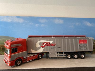 Tekno Tekno Scania 164G Topline met cargo floor oplegger Paauwe