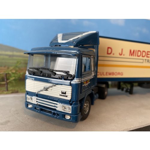 Tekno Tekno Volvo F10 met gesloten oplegger D.J. Middelkoop Tekno Tekno Volvo F10 met gesloten oplegger D.J. Middelkoop