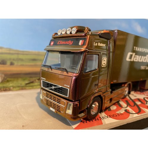 Tekno Tekno Volvo FH Globetrotter XL met een koeloplegger Claudy  Cessel