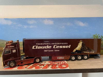 Tekno Tekno Volvo FH Globetrotter XL with reefer trailer Claudy  Cessel