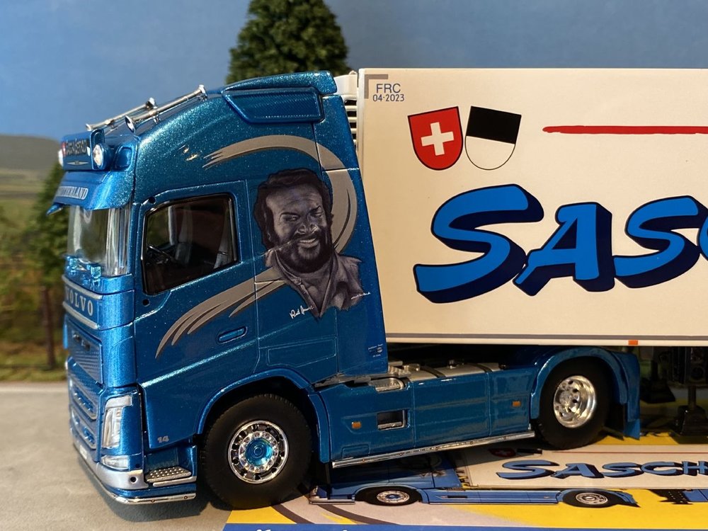 Tekno Tekno Volvo FH04 Glob. XL with refrigerated trailer Sascha Berthold