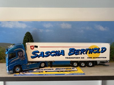 Tekno Tekno Volvo FH04 Glob. XL met koeloplegger Sascha Berthold