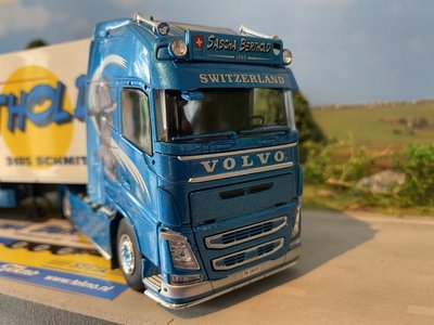Tekno Tekno Volvo FH04 Glob. XL met koeloplegger Sascha Berthold