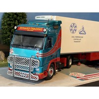 Tekno Volvo FH12 Globetrotter met 3-assige (zamac) koeloplegger Rynart