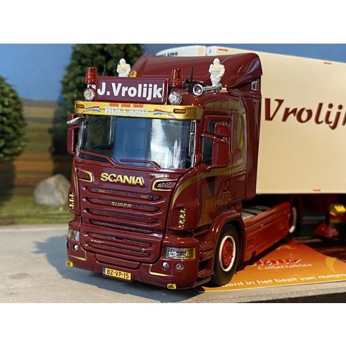 Tekno Tekno Scania R-serie R500 met 3-assige koeloplegger Vrolijk Tekno Tekno Scania R-serie R500 met 3-assige koeloplegger Vrolijk