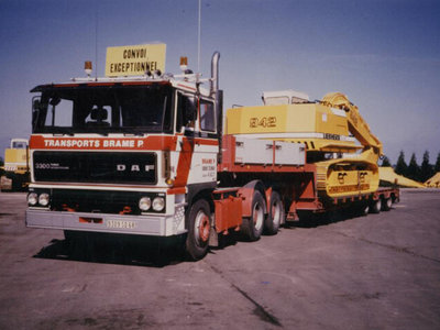 WSI WSI DAF 3300 6x4 flatbed trailer - classic 3 axle P. Brame