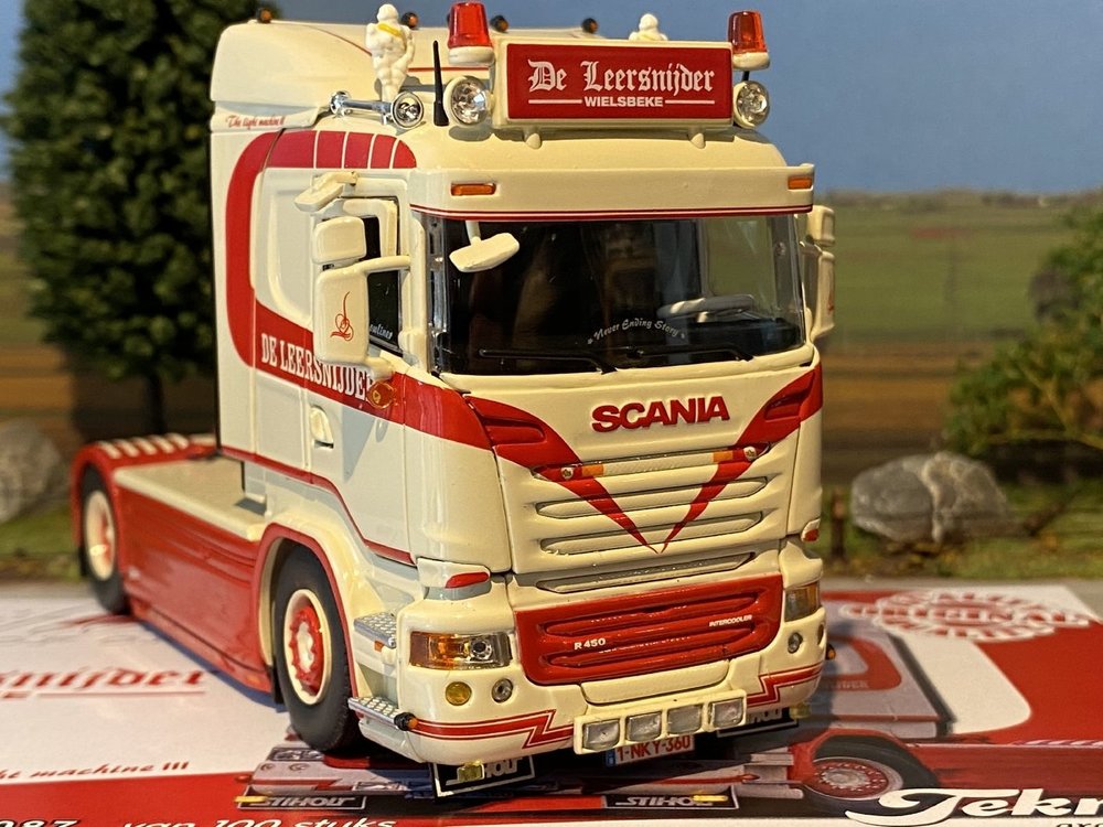 Tekno Scania R450 Lowline 4x2 de Leersnijder