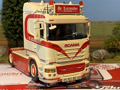Tekno Scania R450 Lowline 4x2 de Leersnijder