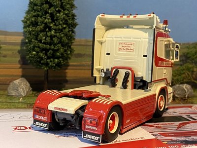 Tekno Scania R450 Lowline 4x2 de Leersnijder
