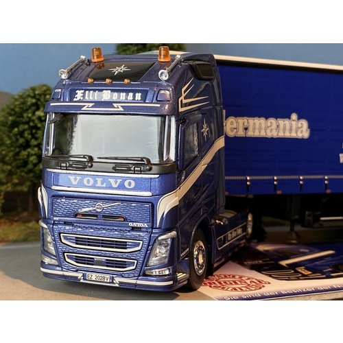 Tekno Tekno Volvo FH04 Globetrotter XL with 3-axle curtainside trailer Schubert - F.Bonan