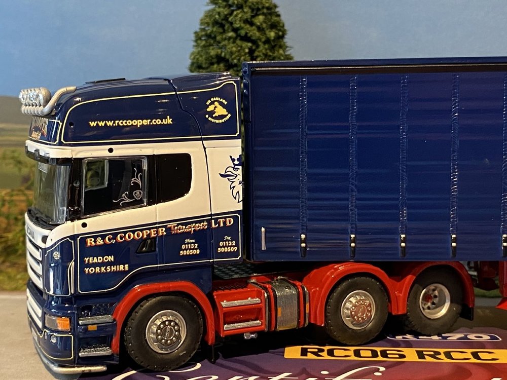 Tekno Tekno Scania R-serie Topline met schuifzeilenoplegger R&C Cooper