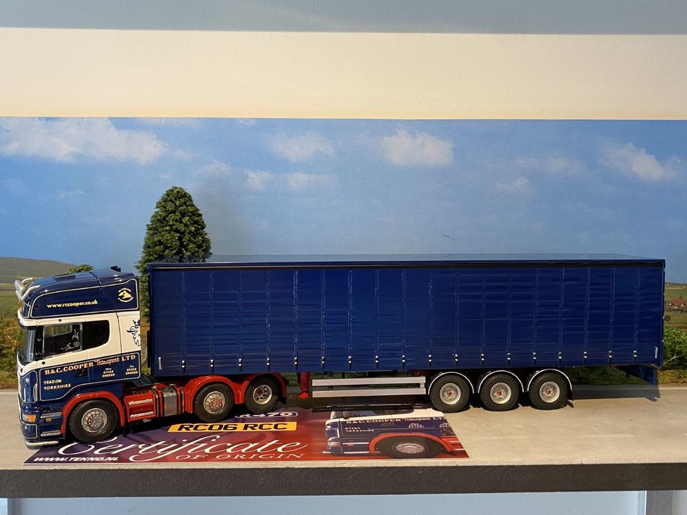 Tekno Tekno Scania R-serie Topline met schuifzeilenoplegger R&C Cooper