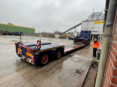 WSI WSI Mercedes Actros MP4 Big Space 6x2 low loader Frank Wulf