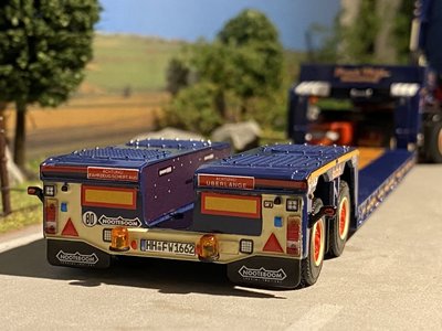 WSI WSI Mercedes Actros MP4 Big Space 6x2 low loader Frank Wulf