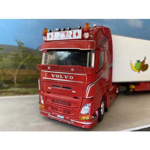 Tekno Tekno Volvo FH04 with reefer trailer Ris Steffen Transport Zwitserland