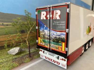 Tekno Tekno Volvo FH04 met koeloplegger Ris Steffen Transport Zwitserland