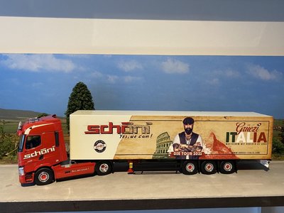 Tekno Tekno Renault T High  with 3-axle reefer trailer Schoni