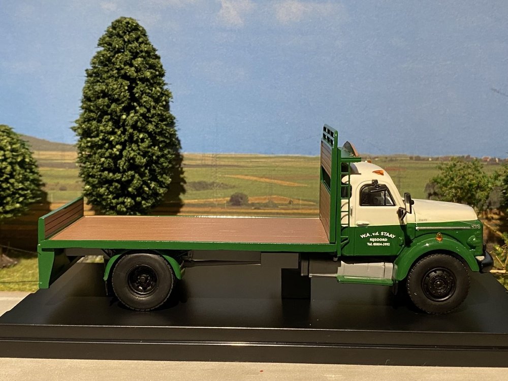 WSI WSI Volvo N88 4x2 resin Staay Food group