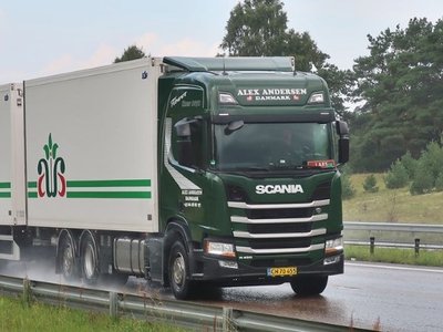 Tekno Tekno Scania Next Gen R-serie Highline motorwagen met 2-assige wipkar ALEX ANDERSEN