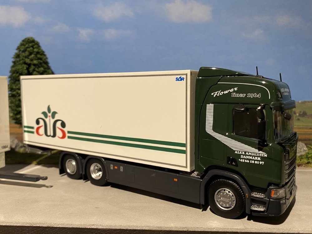 Tekno Tekno Scania Next Gen R-serie Highline motorwagen met 2-assige wipkar ALEX ANDERSEN